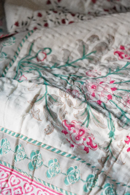 GREY PINK FLORAL Single Quilts