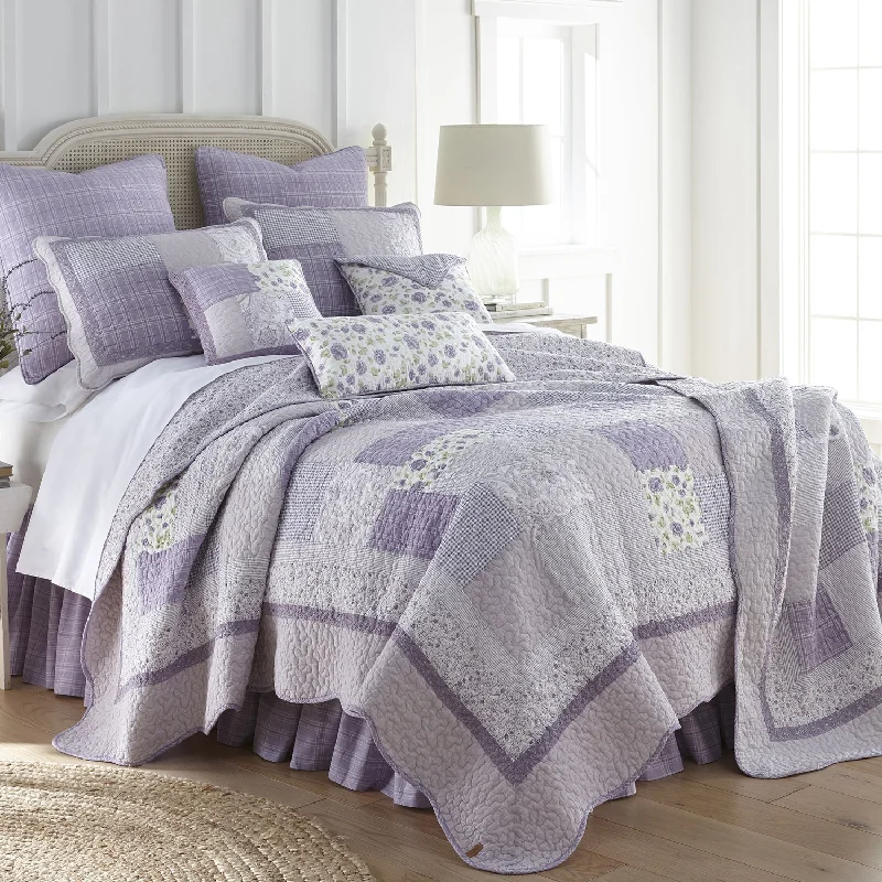 Lavender Rose Quilt Bed Blanket