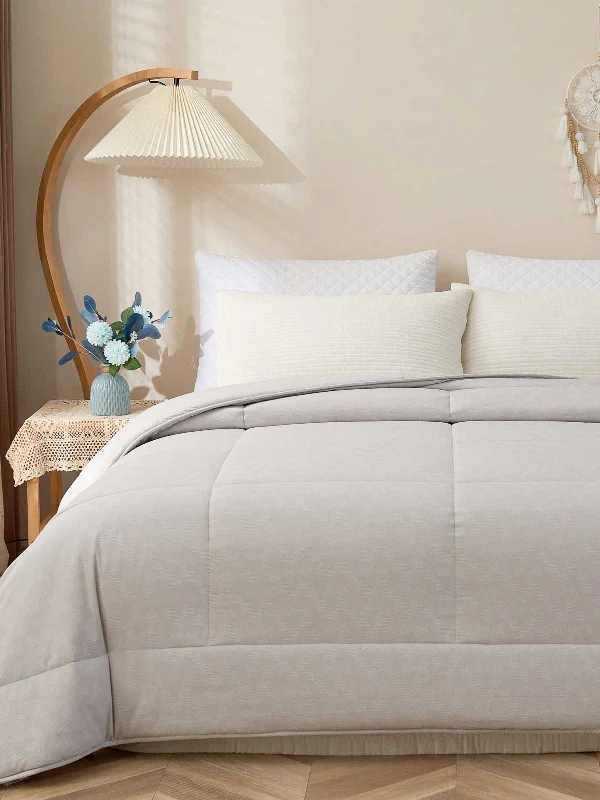 Upsilon Smoky Gray Pattern Cotton All Season Comforter