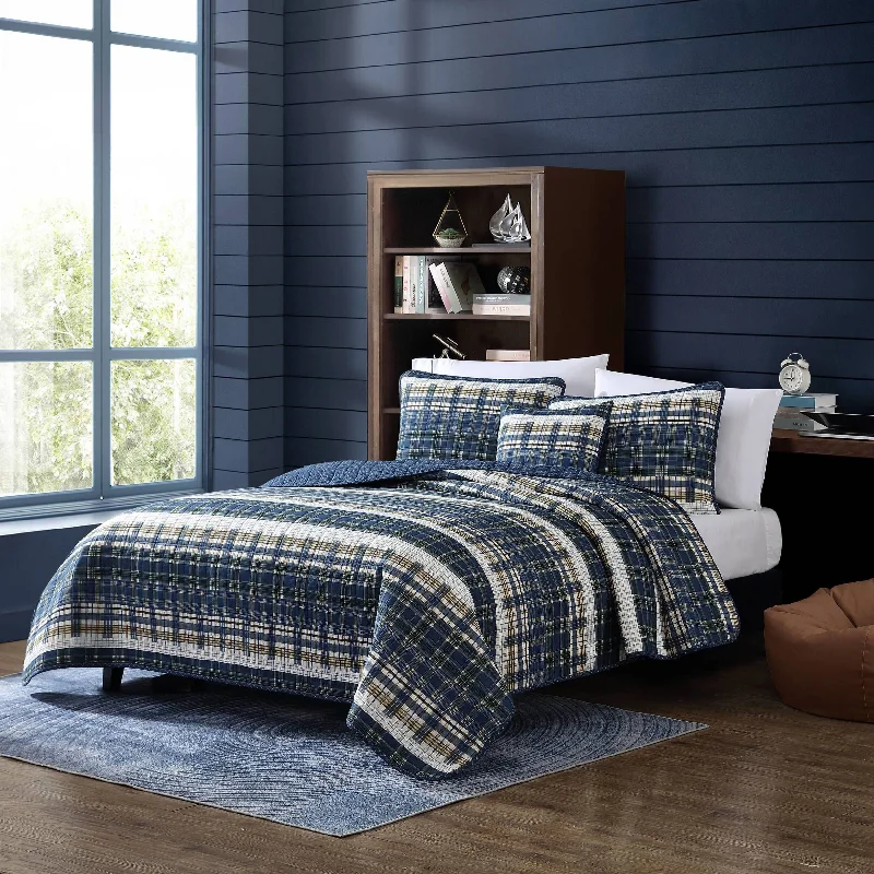 Nautica Marina Cove Blue King Reversible Quilt & Sham Bonus Set