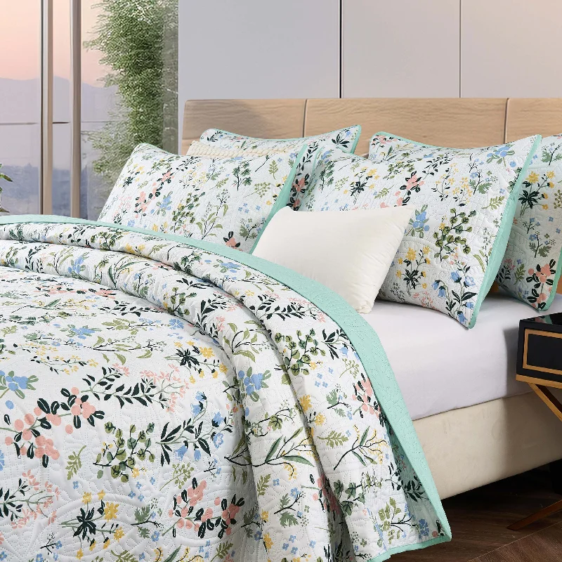 Floral Dreams Quilt Set