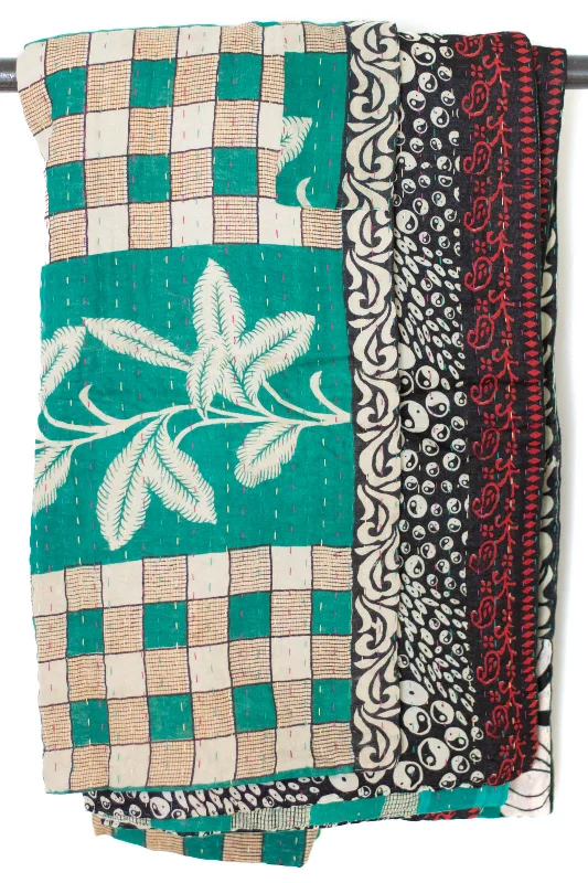 Yin Yang Kantha Throw