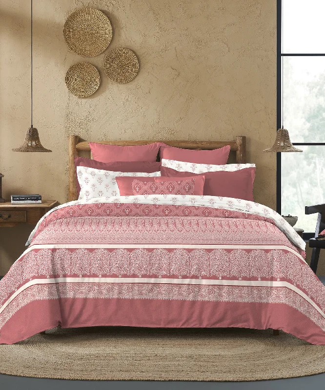 Sanskriti Banarasi Brick King Bedsheet With 2 Pillow Cover, 144Tc, 100% Cotton, Floral, Pink