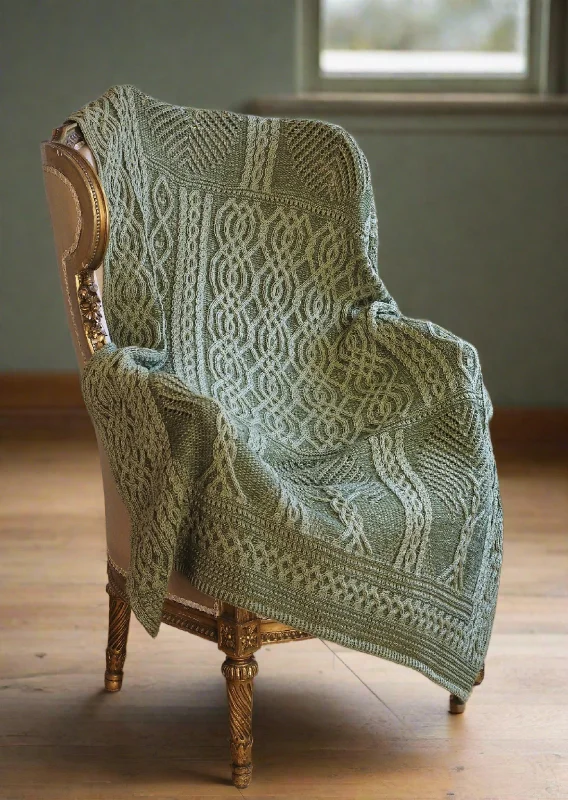 Aran Crafts Fairy Tree Merino Throw | Green