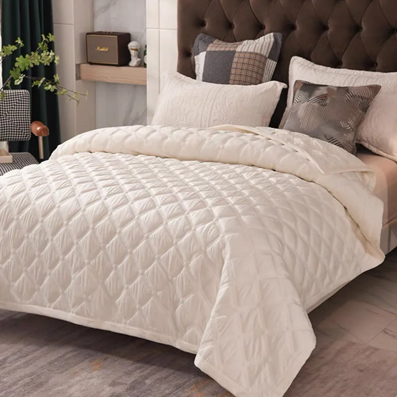 Diamond Tufted Velvet Quilt Set