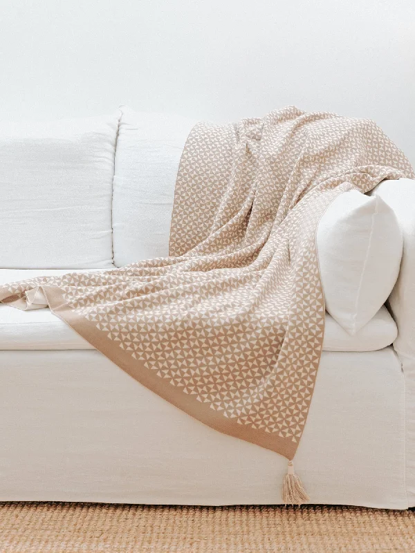 Organic Knitted Throw Blanket