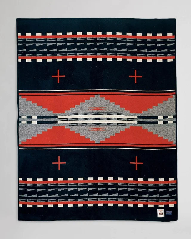 Pendleton Reversible Earth Blanket