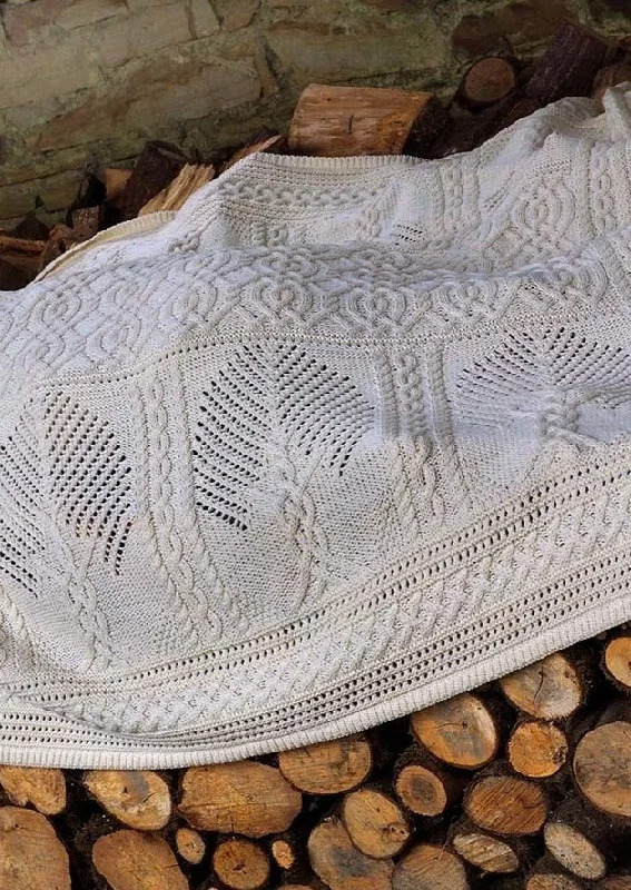 Aran Crafts Fairy Tree Merino Throw | Oatmeal