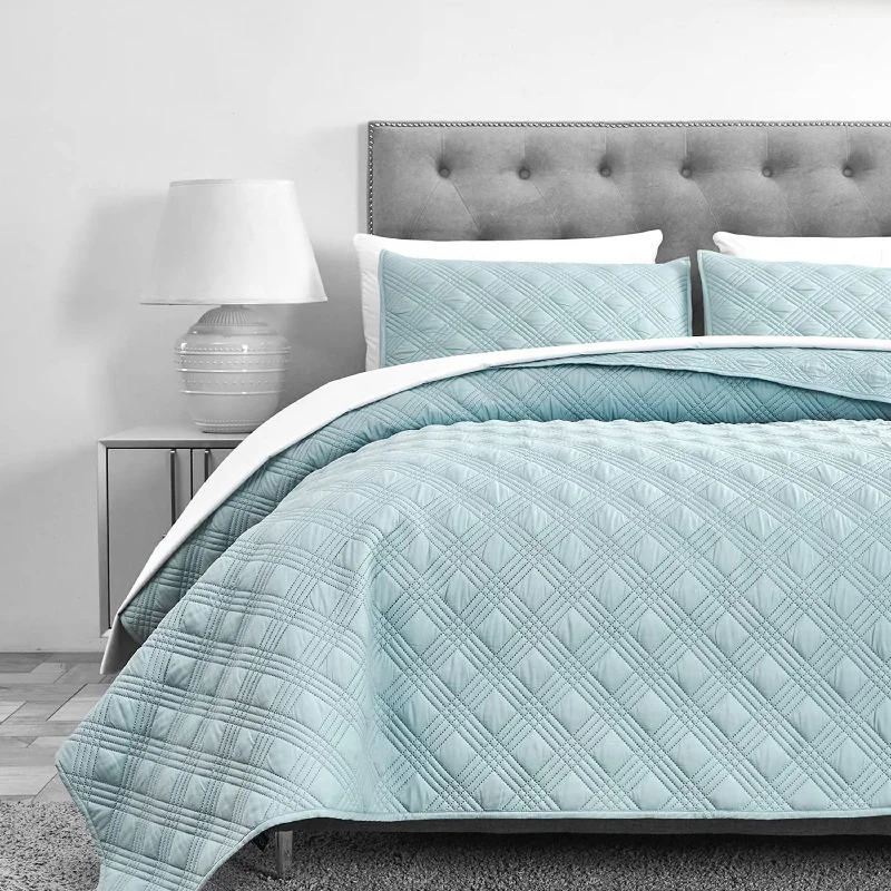 Luxe Embossed Quilt Set