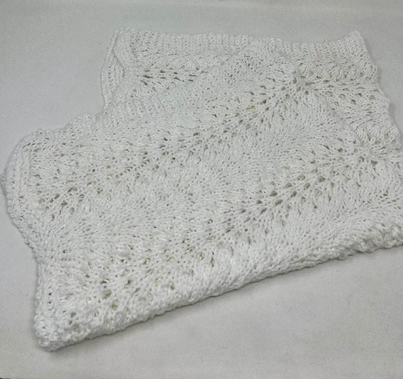 White Acrylic Knitted Blanket